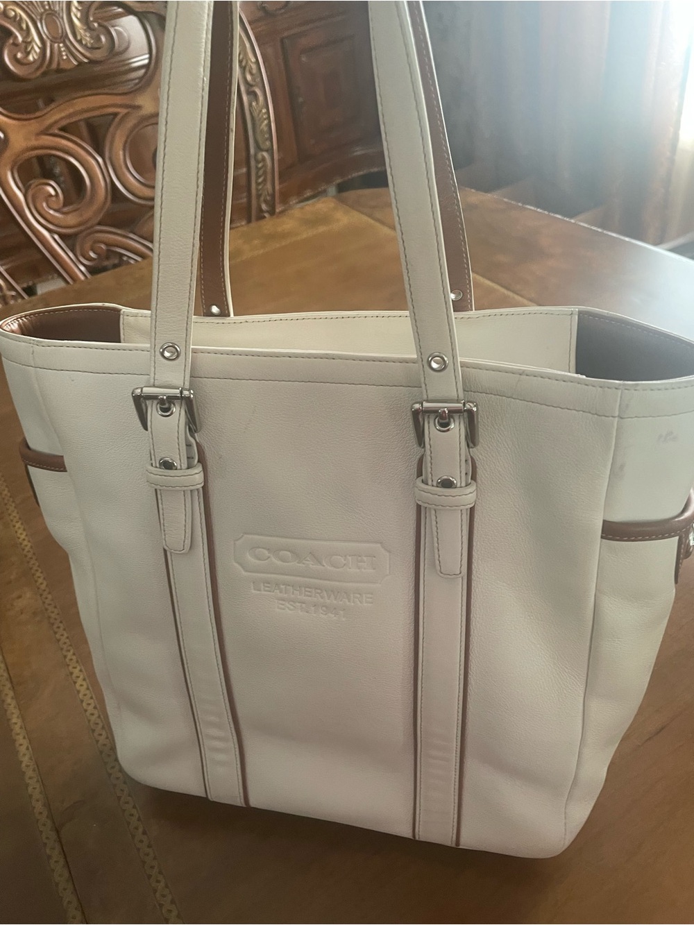Vintage Coach K05Q-8E92 Hamptons White Leather Gallery Tote with Brown Trim